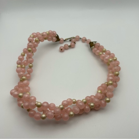 Vintage Pink and Champaign Faux Pearl Twisted Rope Style Necklace 18" - Picture 4 of 7